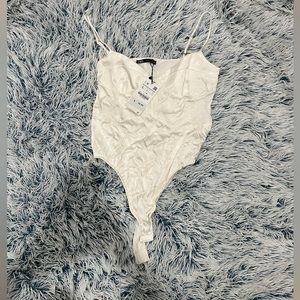 Satin cream/white bodysuit